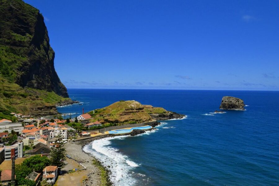Madeira : Santana & Peaks full day tour by Open 4x4 - Up to Laurisilva and the High Elevation Moment at Ribeiro Frio