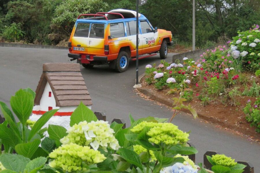 Madeira : Santana & Peaks full day tour by Open 4x4 - Lunch, Poncha, and How to Plan Food Without Getting Stuck