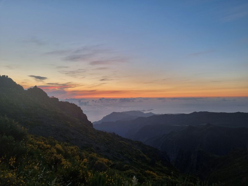Madeira : Santana, Pico Arieiro, walk full day 4x4 Jeep tour - Faial and the small breaks that keep the day from feeling rushed
