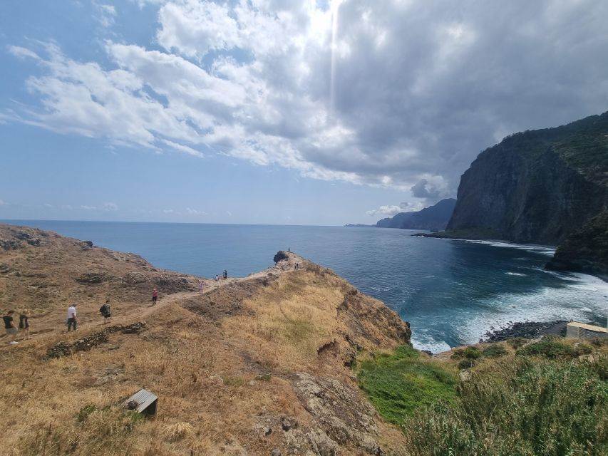 Madeira : Santana, Pico Arieiro, walk full day 4x4 Jeep tour - Porto da Cruz and the coastal viewpoints: where the drive starts telling stories