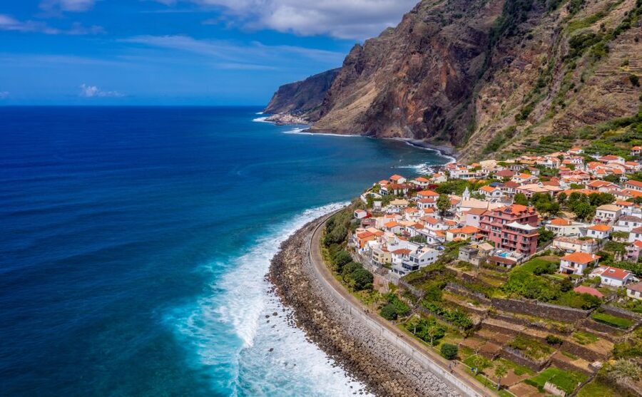 Madeira : Southwest coast, Run & Anjo´s Waterfall 4x4 Tour - Fajã da Ovelha to Paul do Mar to Jardim do Mar: Coastal Villages From the Best Angles
