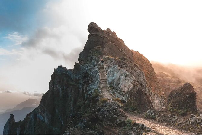 Madeira: Sunrise at Pico do Arieiro & Hike Larano trail - Getting picked up (and how the evening-before message changes everything)
