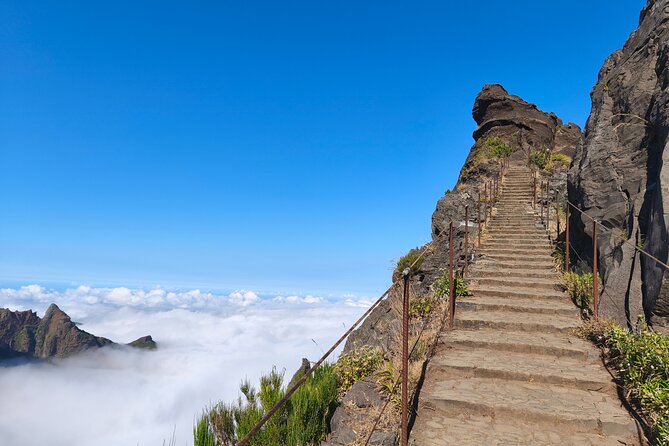 Madeira Sunset at Pico do Arieiro and PR1 Stairway To Heaven - Pico do Arieiro timing: the 15-minute orientation that helps you enjoy the sunset