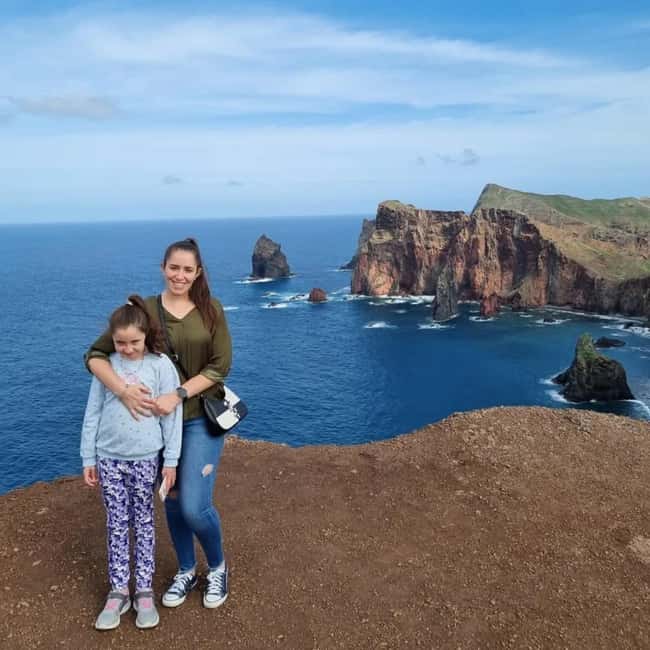 Madeira: Surreal East Experience - Santana’s traditional houses (7 of them): photos, crafts, and local gifts