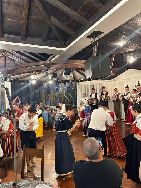 Madeira:TypicalShowFolklore Evening.included.Dinner transpt - The restaurant meal: what’s on your table