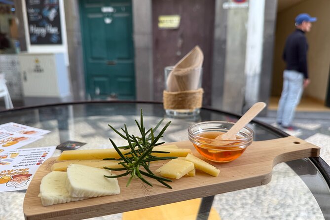 Madeira Walking Food Tour - Communication and the Role of Neil