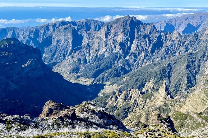 Morning Transfer To Pico Do Arieiro, Hike To Pico Ruivo & Return From Teixeira - Value and price: why this transfer-only format is a smart buy