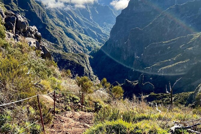 Morning Transfer To Pico Do Arieiro, Hike To Pico Ruivo & Return From Teixeira - What to pack for this day hike (based on what can actually go wrong)