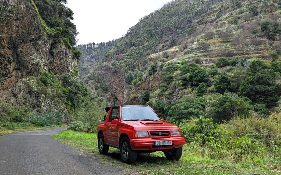 North Express: Half-day Private Jeep Tour - Véu da Noiva: The Bride’s Veil Viewpoint Close Up
