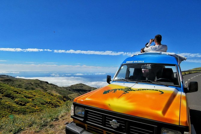 Nun's Valley Open 4X4 Tour - Entering Madeira’s nuns valley on an open-top 4x4