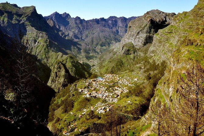 Nuns Valley Tour - Stop 1: Valley of the Nuns (Curral das Freiras) and the replica Nun’s House