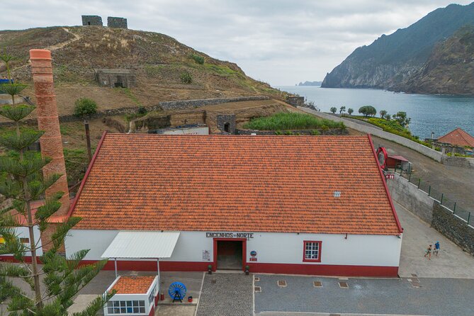 Pico do Areeiro and Balconies Tour East - Stop 2: Balcões de Ribeiro Frio and the Levada Walk Feel