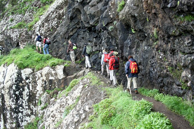 Pico do Arieiro - Pico Ruivo - Achada do Teixeira Walk - The Achada do Teixeira Walk: Where the Day Turns Into Real Hiking