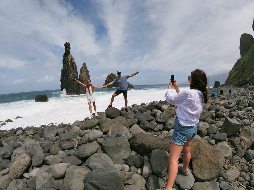 Porto Moniz Natural Pools and Waterfalls Private Tour - Câmara de Lobos Harbour: A Good Warm-Up Before the Cliffs