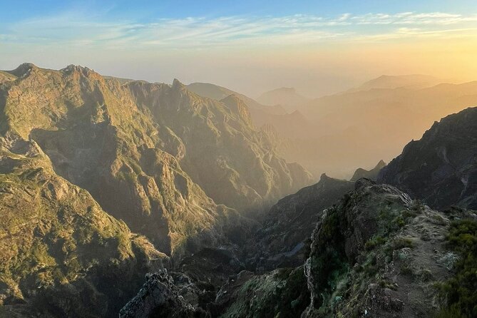 PR1 Sunrise Pico do Arieiro Self-Guided Hiking Transfer - Mountain rides with real drivers: the difference between a trip and a stress test