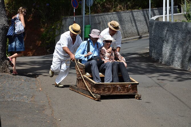 Private Express Tuk Tuk Tour Funchal Old Town & Toboggans - Stop at Paroquia de Nossa Senhora do Monte: brief, but worth it