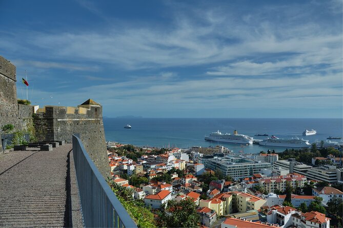 Private Funchal City Tour by Tukxi - Private tukxi in Funchal: why the small streets win