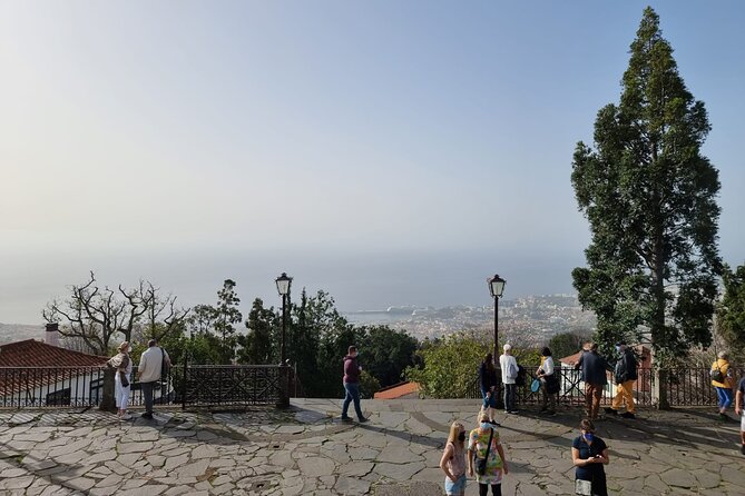 Private Half day tour (8 seat Mercedes Vito) - A fast Madeira highlight route in 3–4 hours