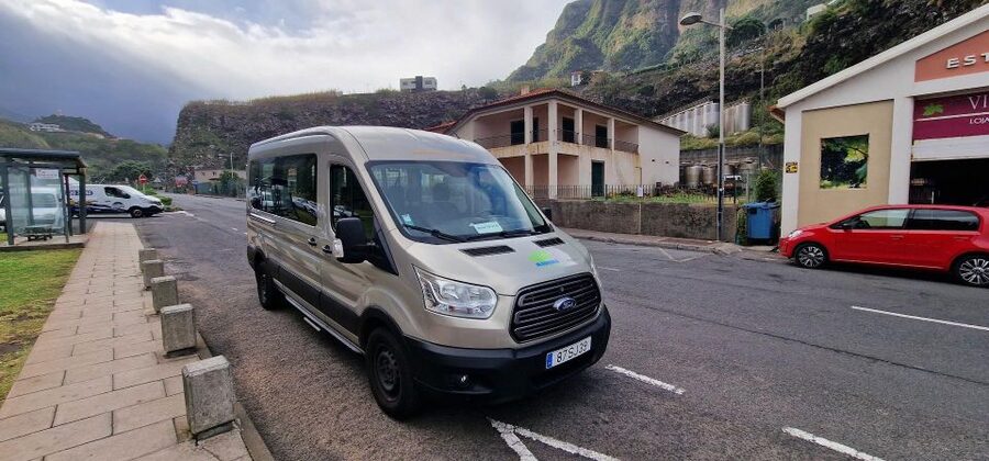 Private Minubus 8 seater - Comfort, Timing, and Realistic Pickup in Madeira