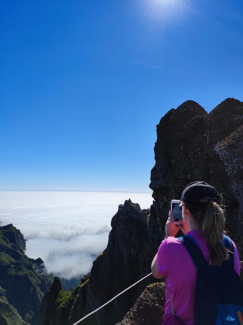 Private Sunrise Hike to Pico Ruivo with Hotel Pickup - After Sunrise: Santana Houses and Scenic Viewpoints by Car