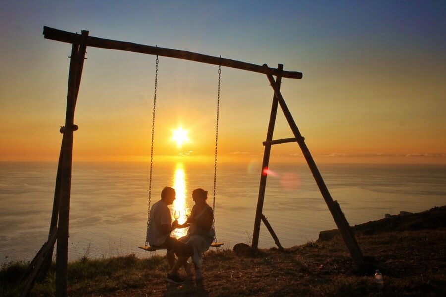 Private Swing Special place w/ Wine and Fruits 4x4 jipe tour - Key things you’ll notice right away