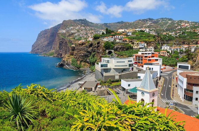 Private Tour Halfday South Madeira - Pico da Torre and the Camara de Lobos Promenade: The South Coast’s First Impression