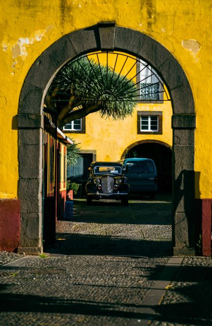 Private Tour:Historical Old Town 1-Hour Tour by Tuk Tuk - Santa Maria by the Sea: Where You Start (and Why You Return)