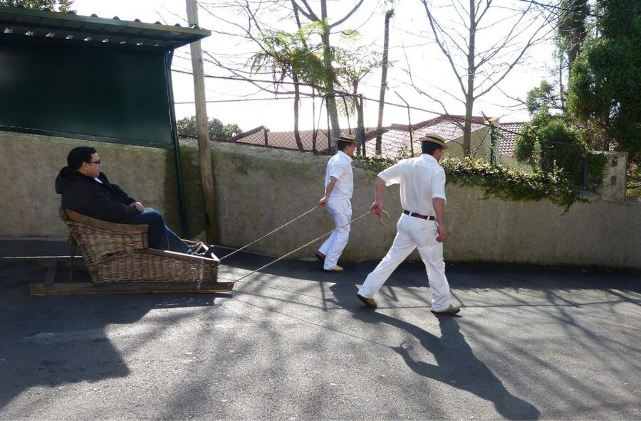Private tour:Tuk Tuk Ride to Monte Funchal Toboggans - Tuk Tuks Up To Monte: the fun way to start