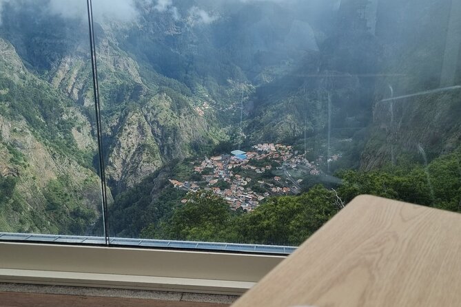 Private Tuk Tuk Tour in Nuns Valley - The big moment: Miradouro Eira do Serrado and Nun’s Valley