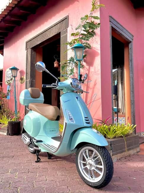 Private Vespa Tour Funchal & Câmara Lobos (3hrs) - Fortaleza de São João Baptista do Pico and the Pico dos Barcelos view