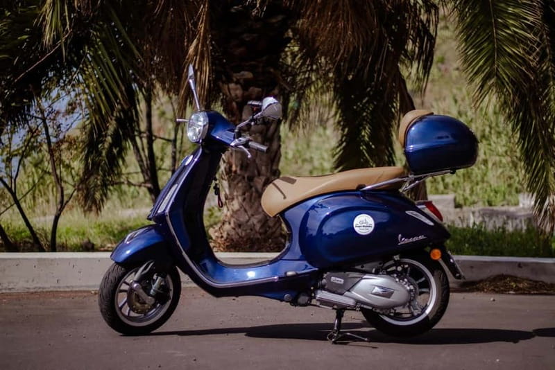 Private Vespa Tour Nun´s Valley,Câmara Lobos,CaboGirão(4hrs) - Miguel the guide: personalization, safety, and stories that don’t feel forced