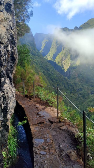 Queimadas Caldeirão Verde Walking tour with guide - Key things you’ll notice on this Queimadas Caldeirão Verde hike