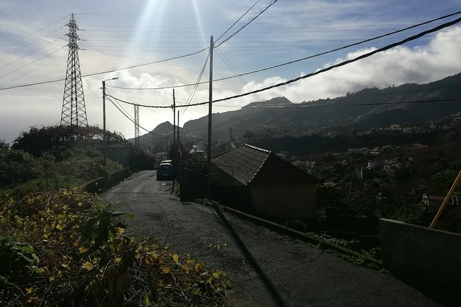 Real Life, Mountains & Sea Cliffs (Nun´s Valley View) - Half Day 4x4 Tour - Câmara de Lobos coastal region: the warm-up views and local feel