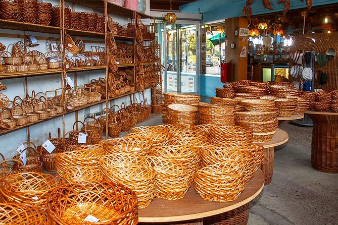 Sunday Market and Gardens Tour - Camacha Stop: Willow Crafts and Folklore in a Short Window