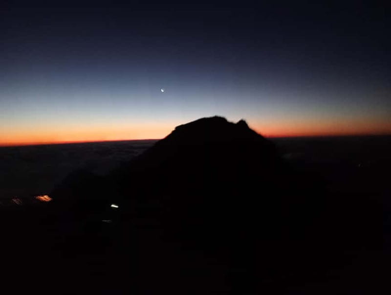 Sunrise at Pico Ruivo - The dark hike toward Pico Ruivo: headlamp rhythm and PR1 terrain