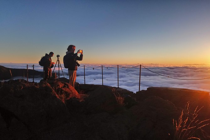 Sunrise Guided Hike PR1 Pico do Areeiro Pico Ruivo small group - Pico do Areeiro to Pico Ruivo on PR1: How to Hike Smart and Save Your Legs
