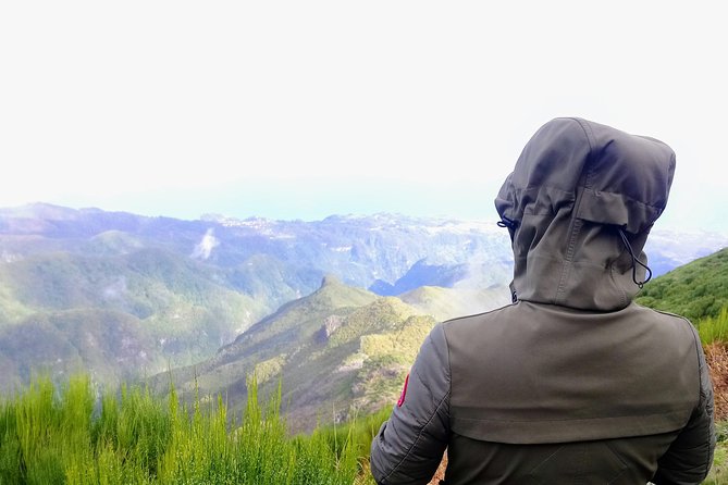 Sunrise Guided Hike PR1 Pico do Areeiro Pico Ruivo small group - Safety and Weather: What the Guide Can Actually Fix