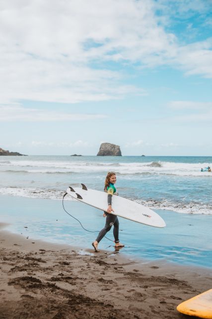 Surf lesson in Madeira - Madeira’s Surf Lesson Advantage: You Learn at the Coast, Not in a Classroom