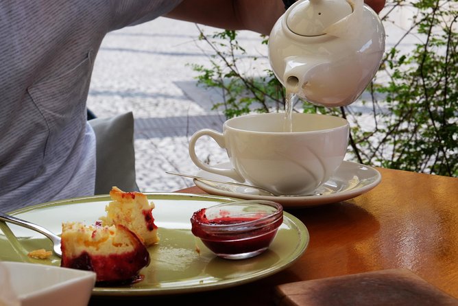 Taste Funchal: food, wine & cultural tour - A hilly city, an easy walking plan