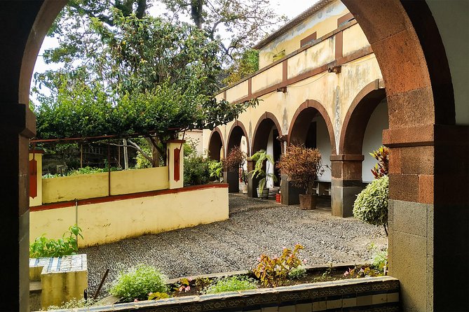 The Mysteries of Funchal Walking Tour - The walk itself: steps, pace, and how to be comfortable