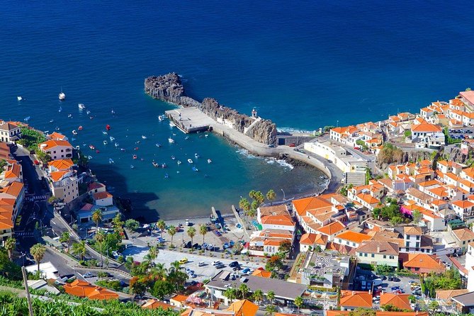 Tour - 8 Villages to the West - The First Stop: Câmara de Lobos’ Fishing Roots and Bay Atmosphere