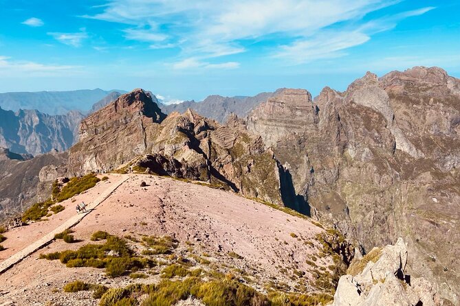 Transfer from Achada do Teixeira to Pico do Arieiro - The road route: Santana, Ribeiro Frio, Poiso, then Pico do Arieiro