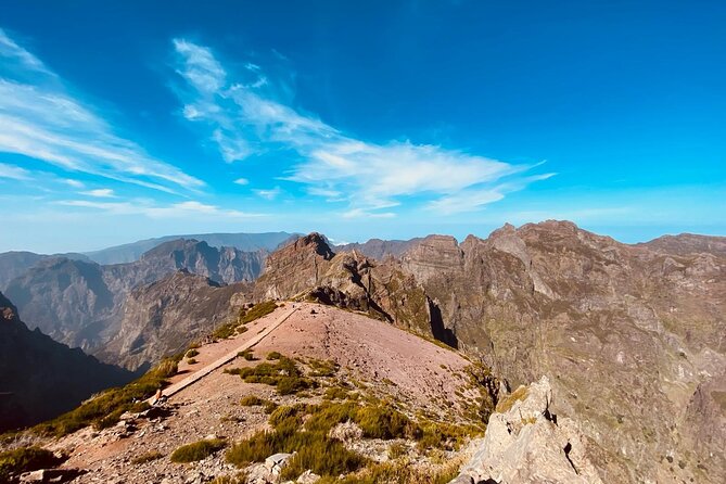 Transfer from Achada do Teixeira to Pico do Arieiro - Meeting point at Mountain Spot Café: how to avoid the classic timing miss