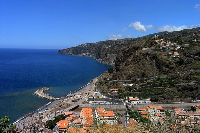 West Tour of the Island - Porto Moniz natural pools and Véu da Noiva views: your longest stop